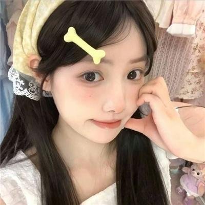 玉湖裸女